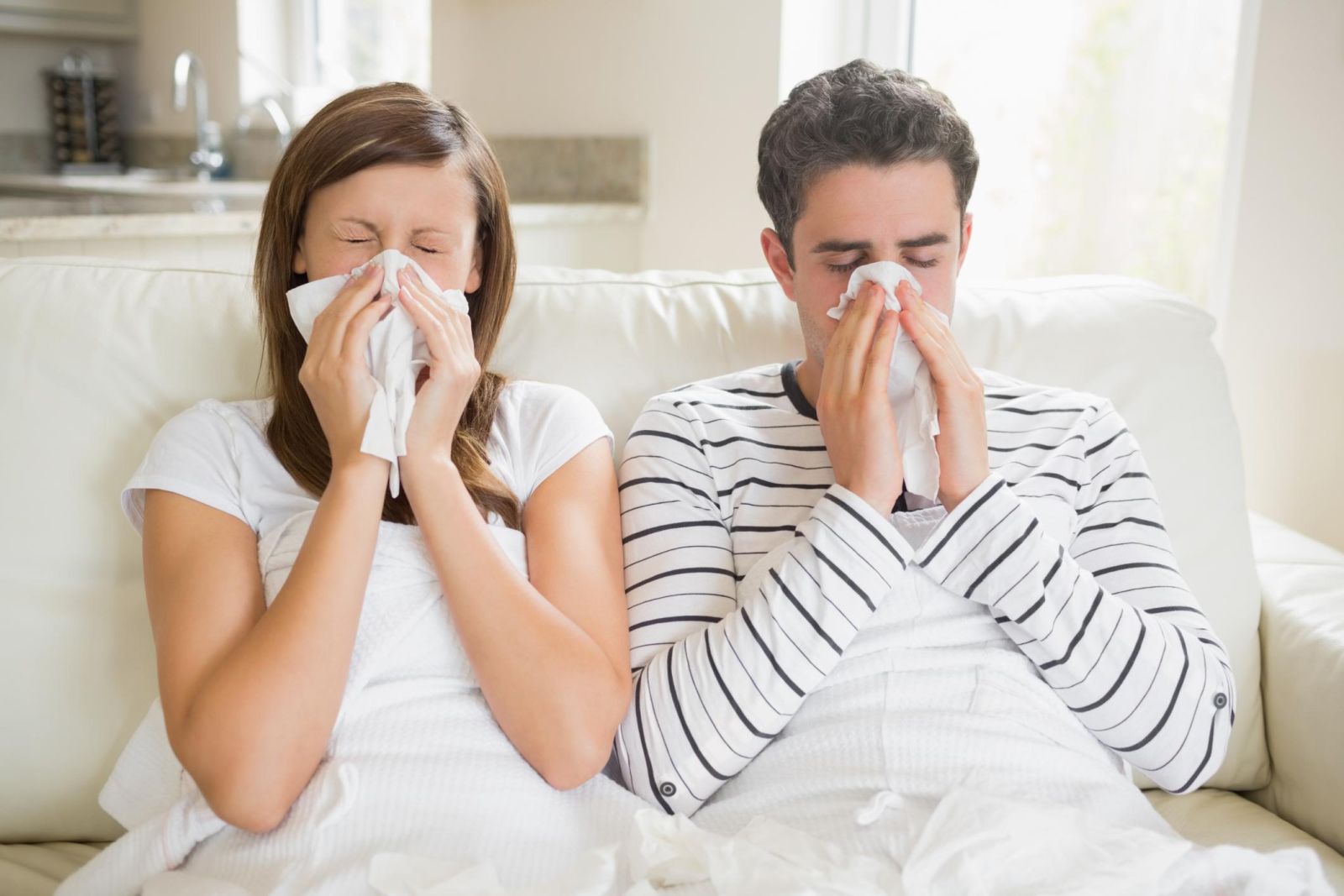 Cúm mùa là một loại bệnh đường hô hấp gây ra bởi một số loại virus.