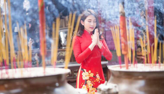 Hương cuốn tàn: Mang lại nhiều lộc lá hay hiểm họa sức khỏe không ngờ?